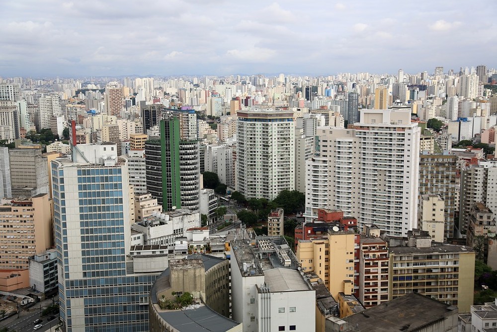 Com dólar alto e greve, 'inflação do aluguel' sobe com força e pressiona reajustes